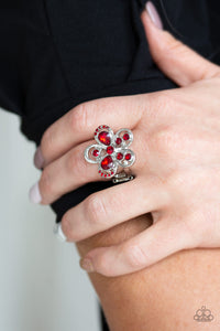 Paparazzi Rings Gardens Of Grandeur - Red