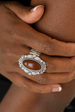 Load image into Gallery viewer, Paparazzi Ring Malibu Majestic - Brown
