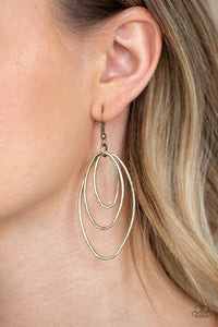 Paparazzi Earrings All OVAL The Place - Brass