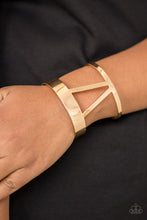 Load image into Gallery viewer, Paparazzi Bracelets Rural Ruler - Gold
