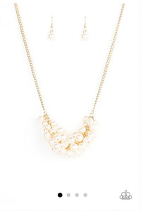 Paparazzi Necklaces Grandiose Glimmer Gold