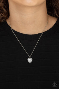 Paparazzi Necklaces Pitter-Patter, Goes My Heart - Silver