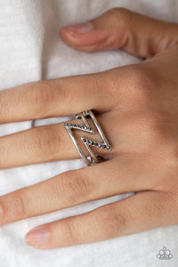 Paparazzi Rings 5th Avenue Flash - Silver