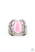 Load image into Gallery viewer, Paparazzi Rings Go For Glow - Pink
