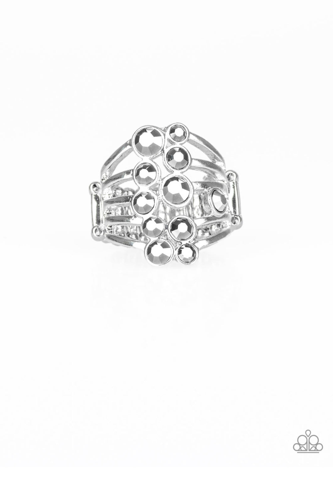 Paparazzi Rings Meet In The Middle - Silver