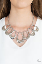 Load image into Gallery viewer, Paparazzi Necklace Teardrop Envy - Silver
