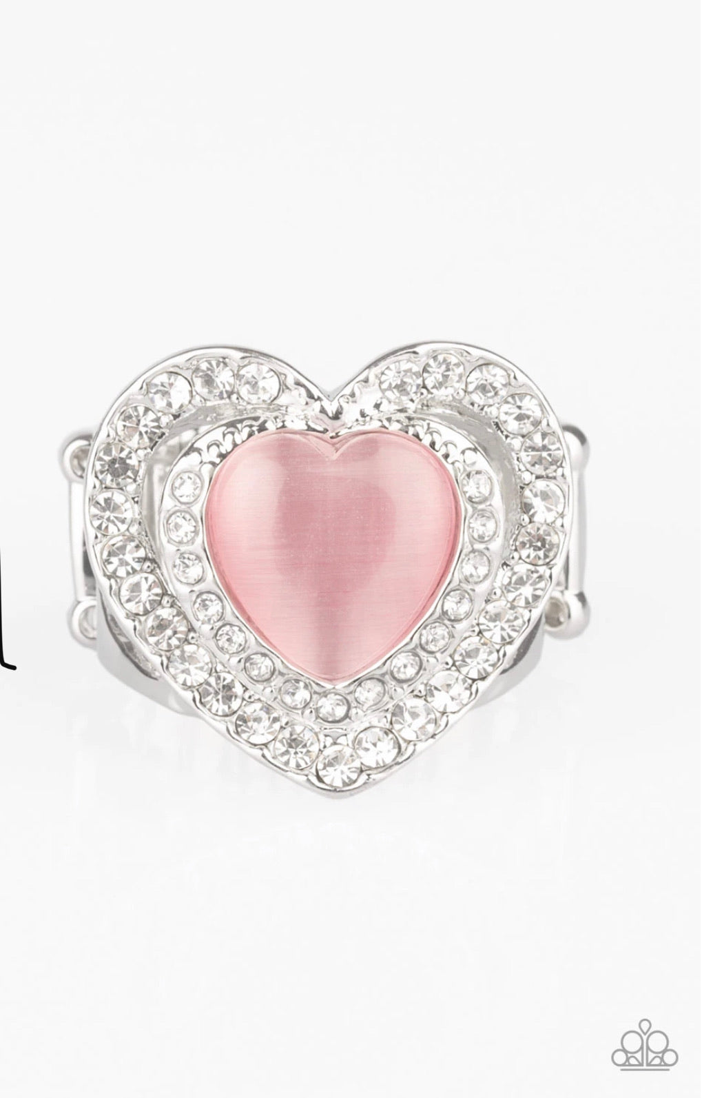 Paparazzi Rings What the heart wants pink