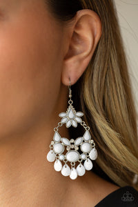 Paparazzi Earrings Garden Dream - White