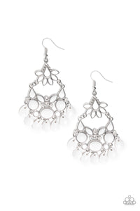 Paparazzi Earrings Garden Dream - White