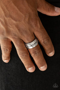 Paparazzi Rings Reigning Champ - Silver Mens Convention 2020