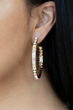 Load image into Gallery viewer, Paparazzi Earrings Global Gleam - Gold

