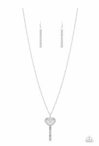 Paparazzi necklace Unlock My Heart - Silver -