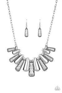 Paparazzi Necklaces MANE Up - Silver