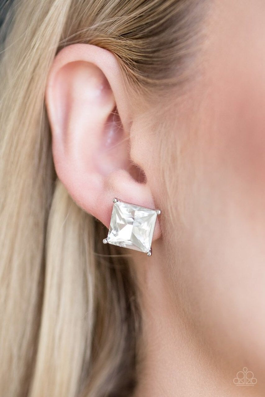 Paparazzi Earrings The Big Bang White