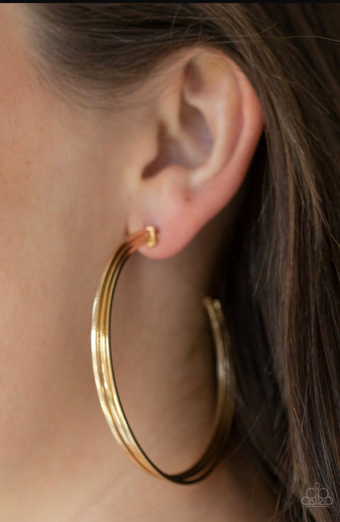 Paparazzi Earrings Wheelhouse gold