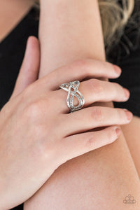 Paparazzi Rings  Infinite Illumination - Silver