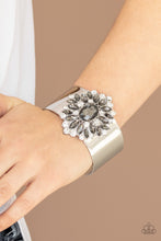Load image into Gallery viewer, Paparazzi Bracelets The Fashionmonger - Silver
