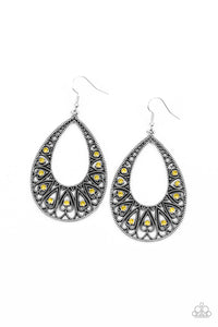 Paparazzi Earrings Love To Be Loved - Yellow