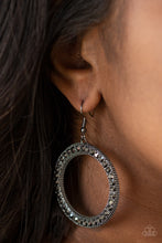 Load image into Gallery viewer, Paparazzi Earrings Haute Halo - Black
