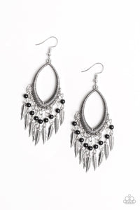 Paparazzi Earrings One Way Flight - Black