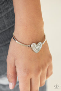 Paparazzi Bracelets Heart-Stopping Shimmer - White