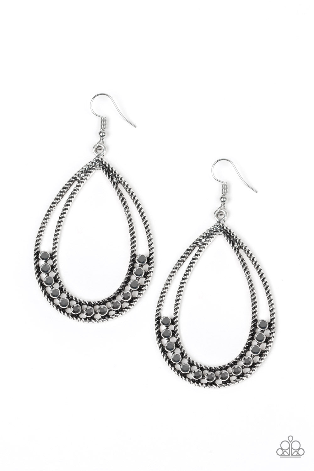 Paparazzi Earrings Glitz Fit - Silver