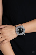 Load image into Gallery viewer, Paparazzi Bracelets Tribal Pop - Black
