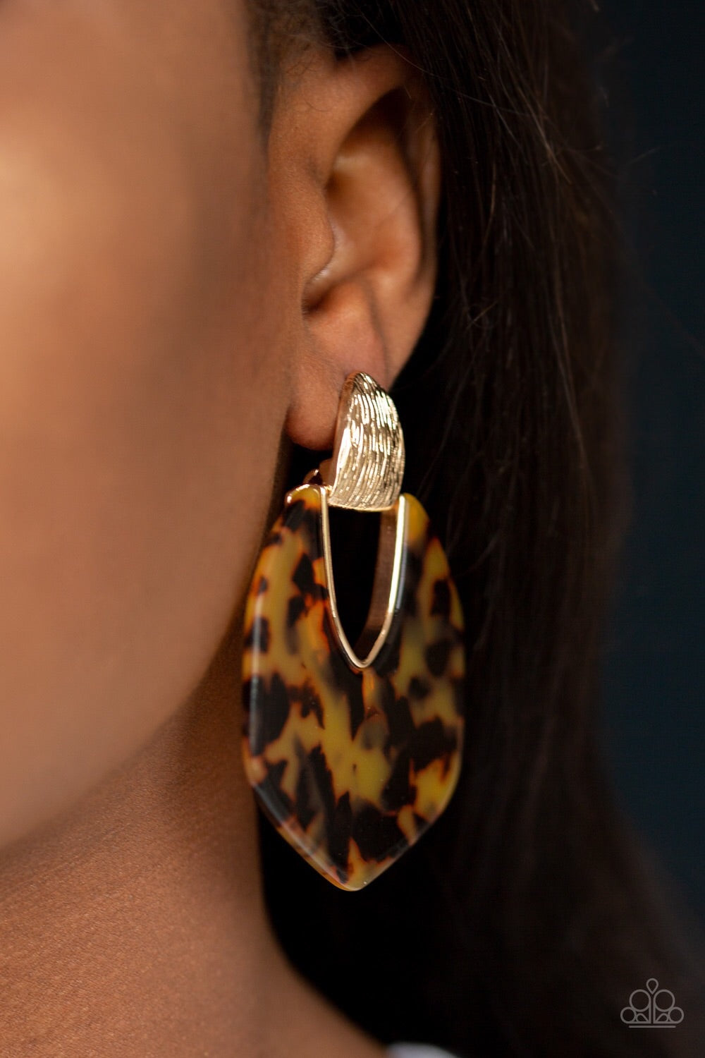 Paparazzi Earrings My Animal Spirit - Gold