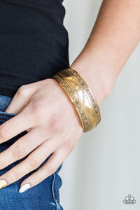 Paparazzi Bracelets  Desert Peaks - Gold